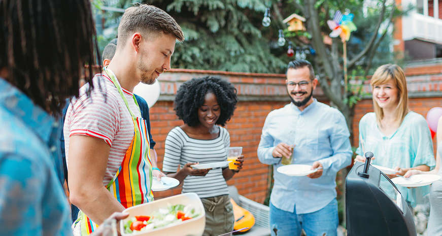 Hosting your spring cookout, from food to fun