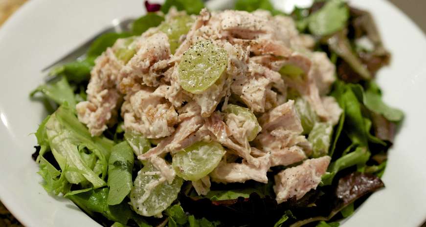 Pairing Southern staples: Which wines pair with Southern salads?