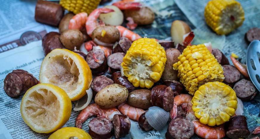 Frogmore stew (low country boil)