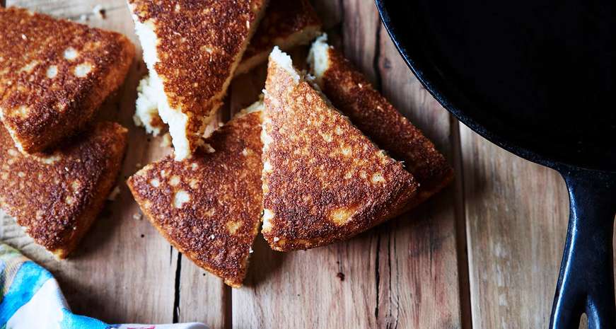 Warm buttermilk cornbread slices
