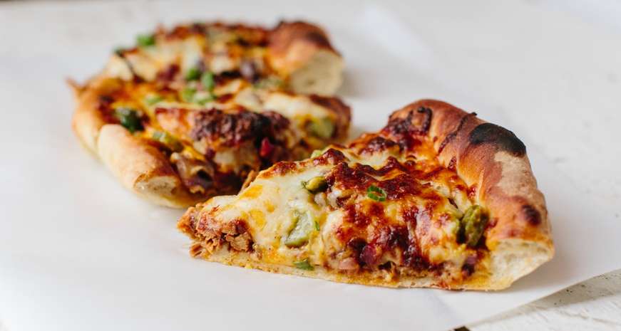 Cast Iron Barbecue Pork Pizza