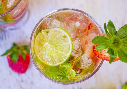 Zero-Proof Strawberry Mojito